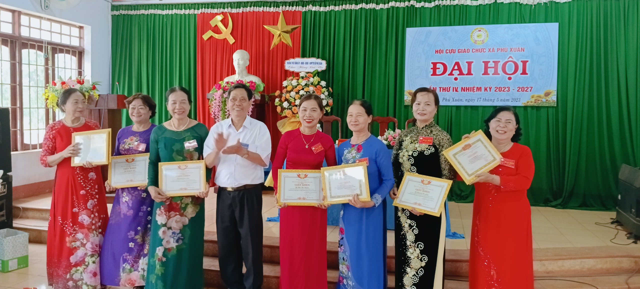KHEN THƯƠNG DH